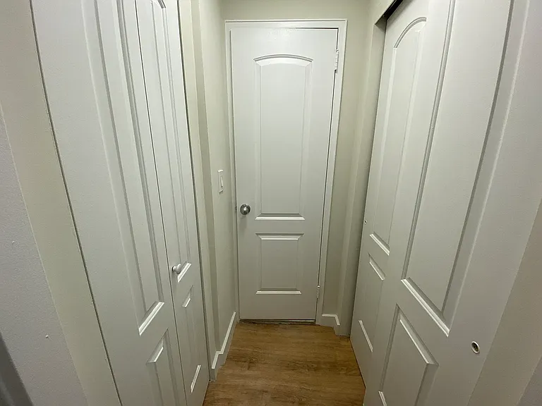 340 E 51st St #1J — Photo 5