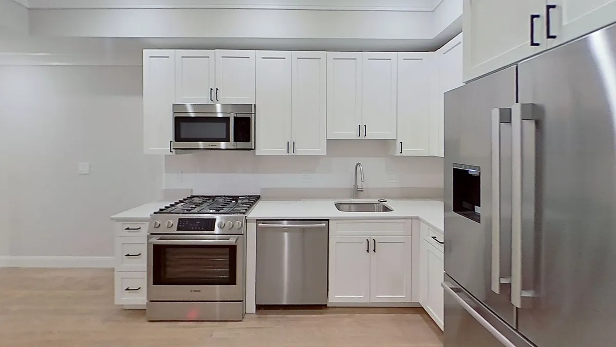 Building Photo - 49 Englewood Ave #6
