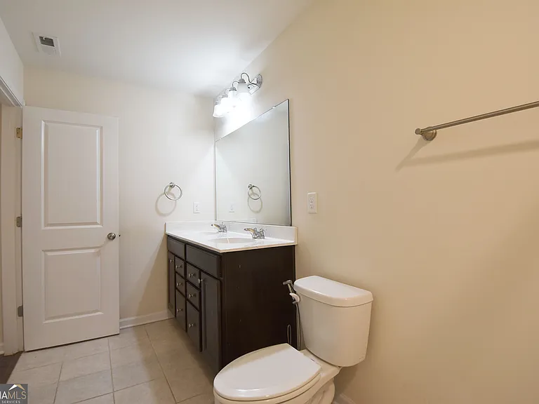 421 Southbridge Pass — Photo 43