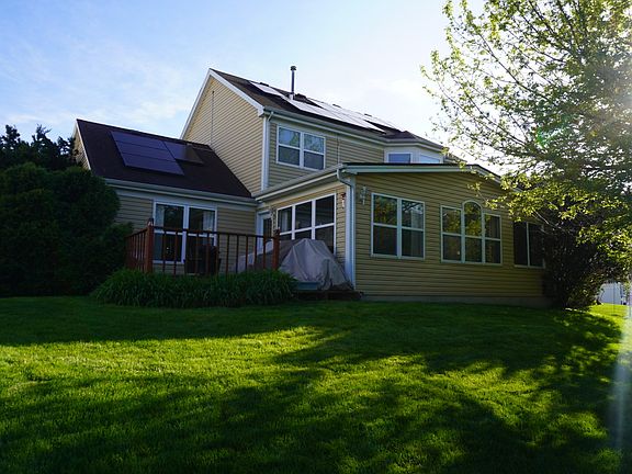 5th image of 1310 York Dr