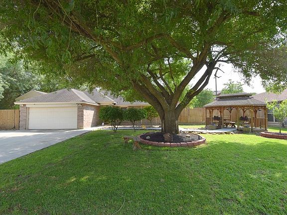 3rd image of 11714 Brook Meadow Dr