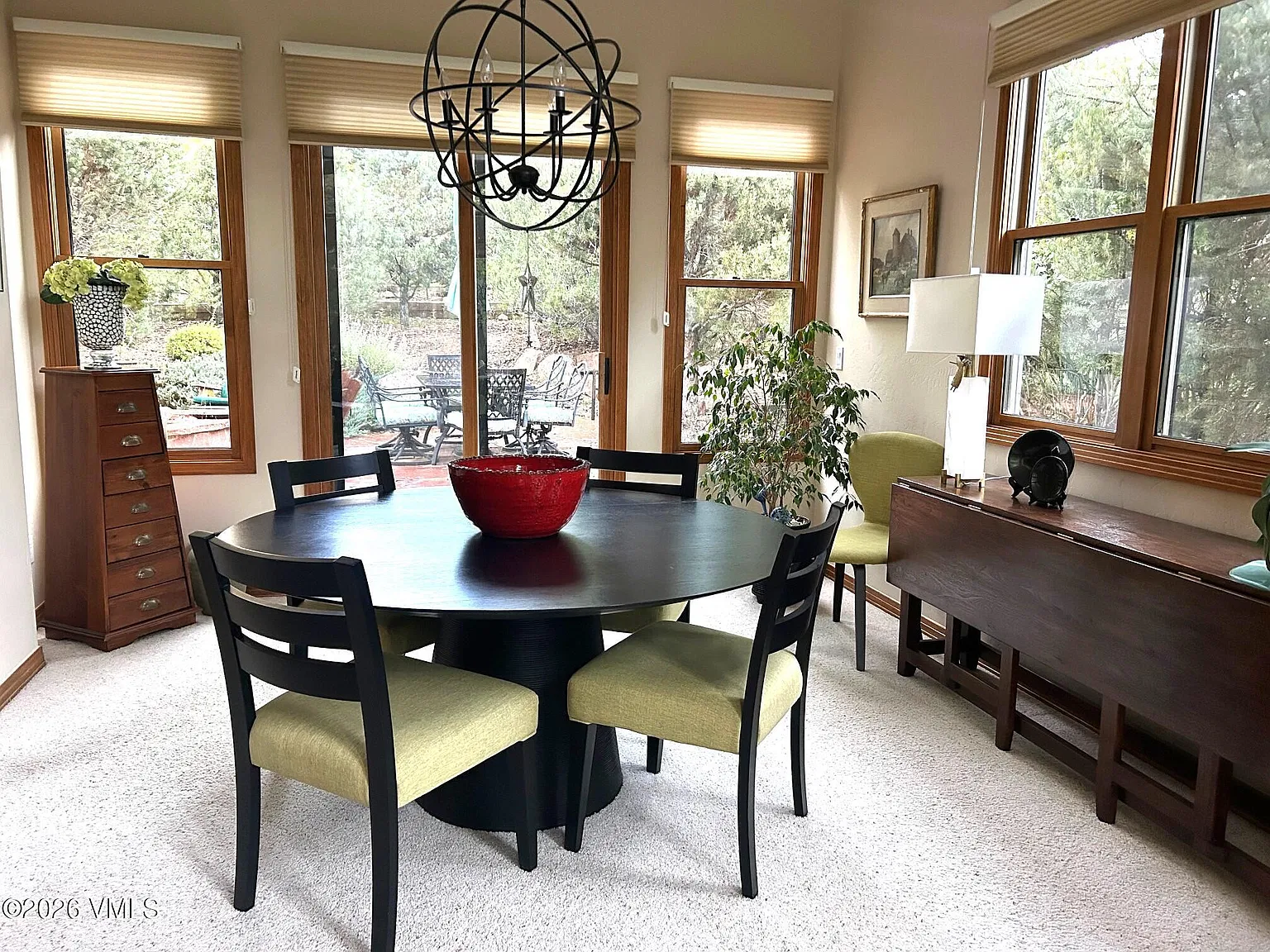 2 bed, 2.5 bath, 1985 sqft, $5,800 — Photo 4