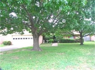 1111 Stonelake Dr, Cleburne, TX 76033