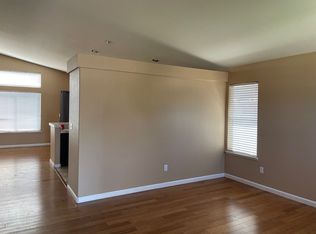 1966 Pin Oak Ln, Manteca, CA 95336