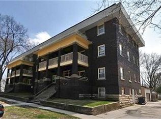 305 5th St NW APT 1, Mason City, IA 50401