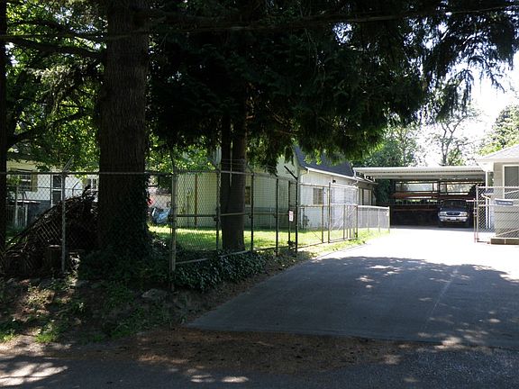 3rd image of 12901 8th Ave S