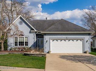 39 Winged Foot Rd, Jackson, NJ 08527