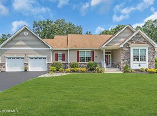 39 Aidan Ln, Jackson, NJ 08527