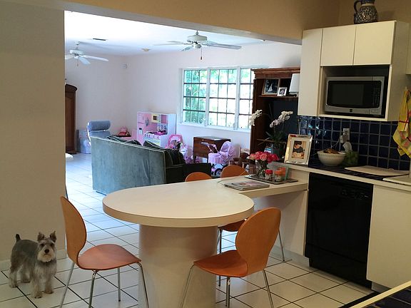 4th image of 5808 San Vicente St