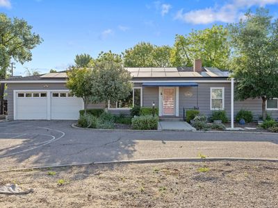 8518 12th Avenue, Hanford, CA, 93230
