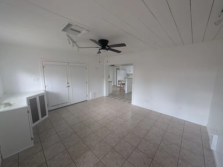 6231 E 15th St #1 — Photo 10