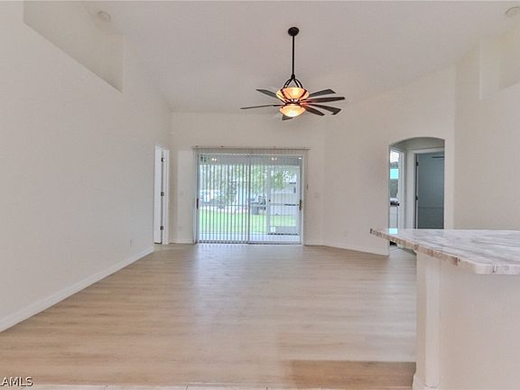 4th image of 4407 Vaquero St