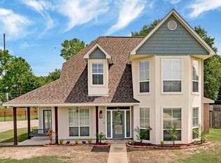 5801 N Snowden Dr, Baton Rouge, LA 70817