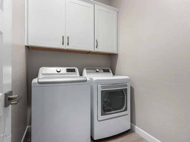 10472 W Adam Ave — Photo 24