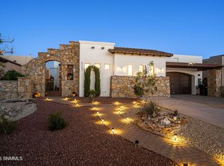 8243 Degas Dr, Las Cruces, NM 88007