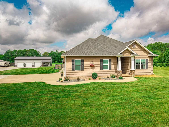 3133 Pigeon Valley Rd, Boonville, IN 47601