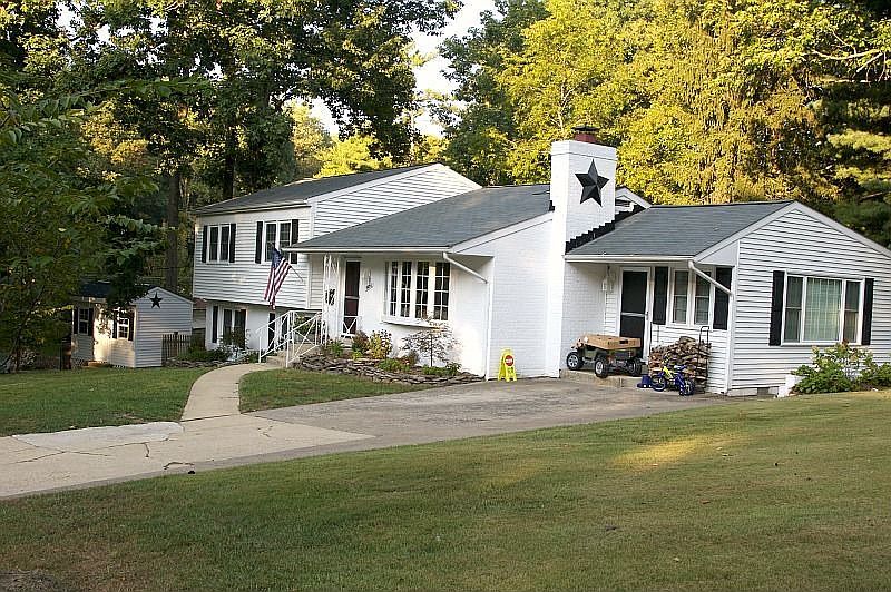 1st image of 3456 Mildred Dr