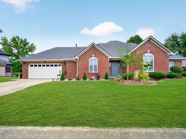 876 Bayside Dr, Greenwood, IN 46143