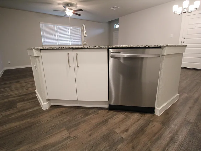 25504 Starling Ln — Photo 8