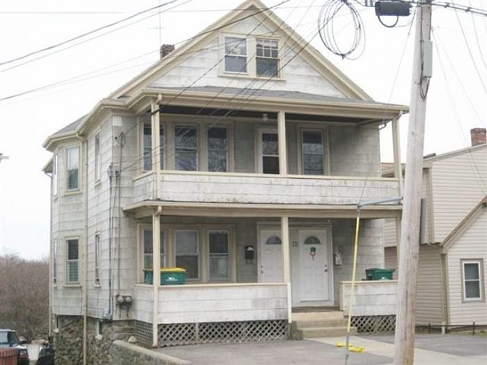 1st image of 220 Lenox St