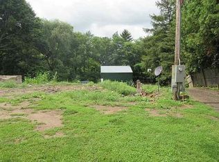 46 S Lake Ave, Bergen, NY 14416
