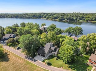 361 Deerfoot Trl, Chanhassen, MN 55317