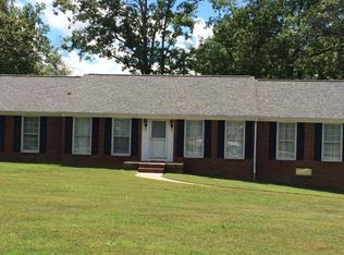 1166 Bill Smith Rd, Cookeville, TN 38501