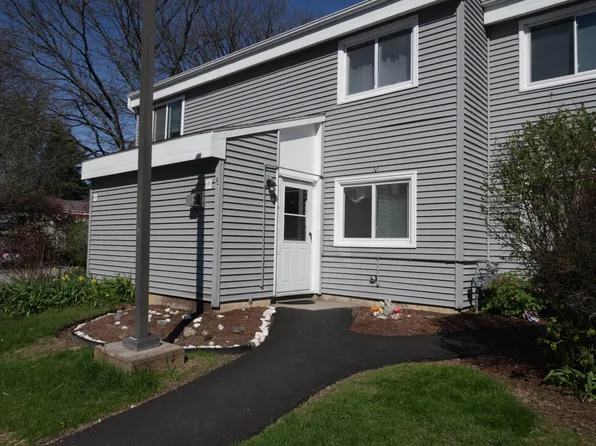 F7 Grandview Drive, South Burlington, VT 05403