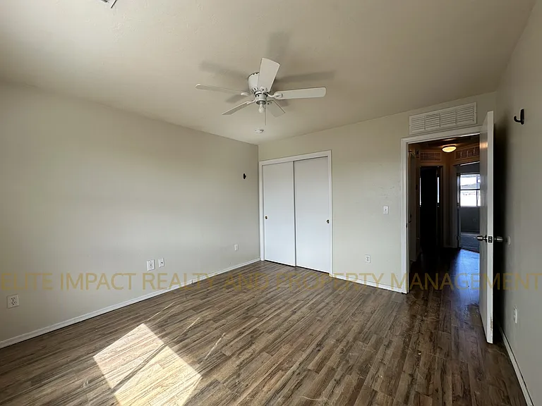 3780 E Felix Blvd — Photo 13