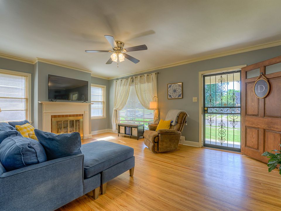1st image of 3210 N Waynoka Cir