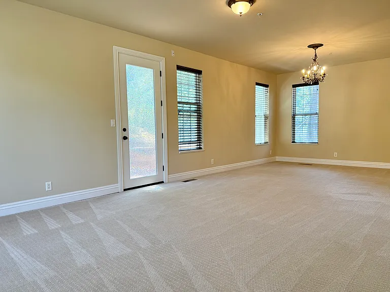 8501 Mossrose Way — Photo 9