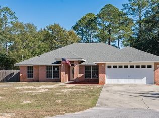 2128 Smallwood Dr, Navarre, FL 32566