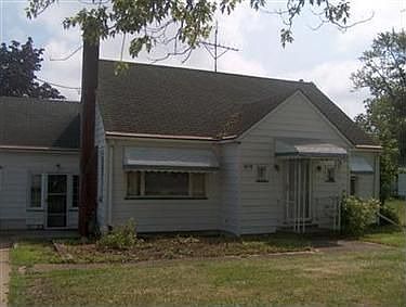 2nd image of 4870 Mahoning Ave