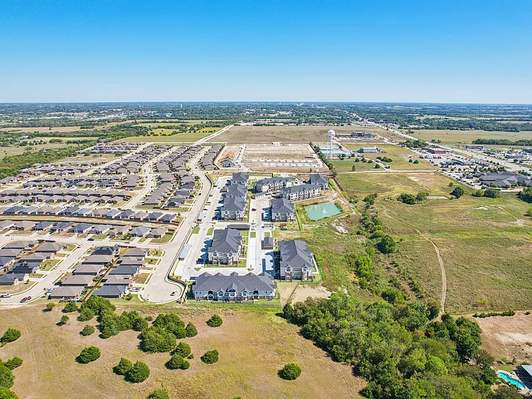 Fountainview at Farmersville — Photo 42