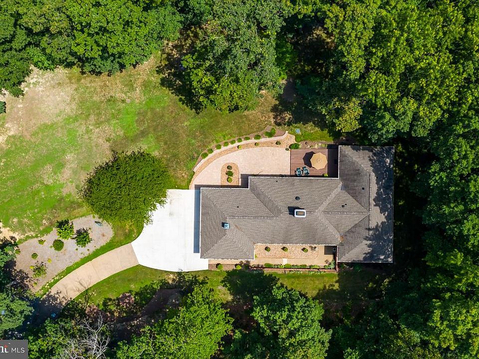 1st image of 8203 Lee Jackson Cir