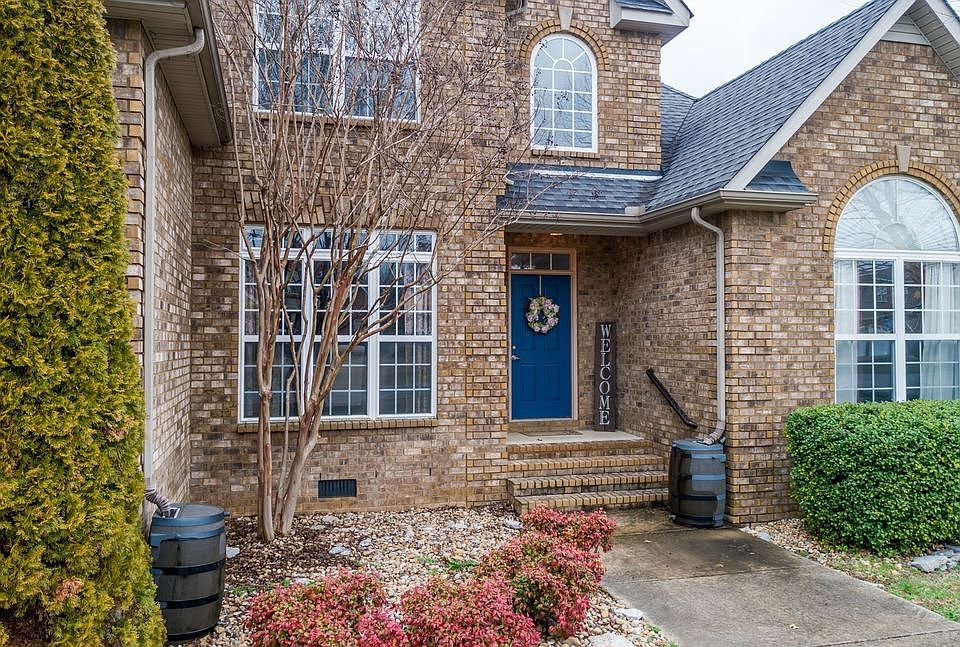 1st image of 4231 Thoroughbred Ln