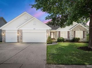 226 Charging Bear Dr, Wentzville, MO 63385