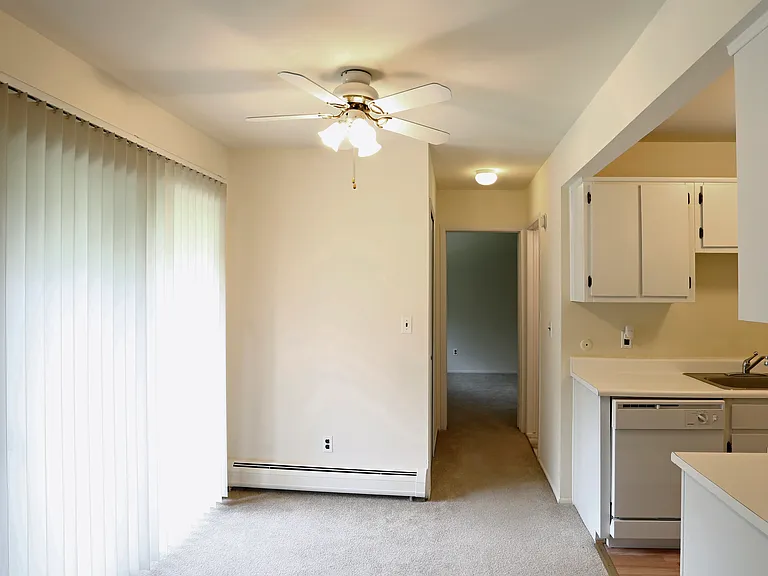 River Bend Apartments — Photo 6