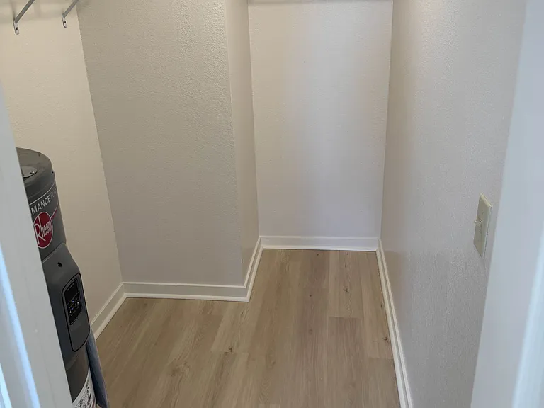 Portage Bay Apartments — Photo 13