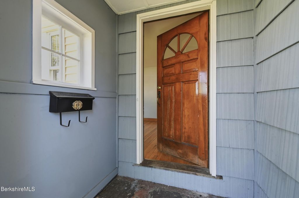 428 Dalton Ave, Pittsfield, MA - View 6