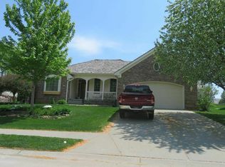 127 Norwood Dr, Council Bluffs, IA 51503