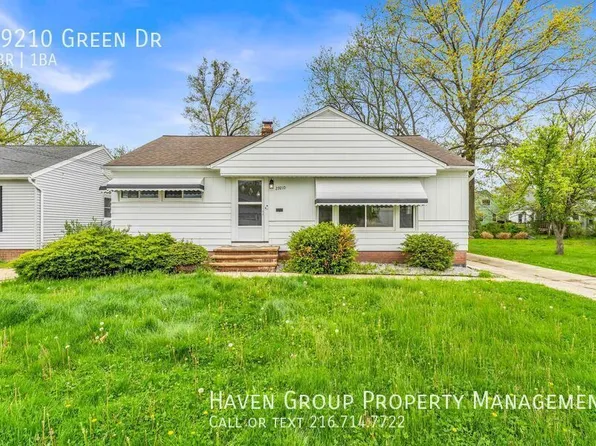 29210 Green Dr, Willowick, OH 44095