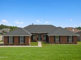 3106 Karen Cv, Diberville, MS 39540