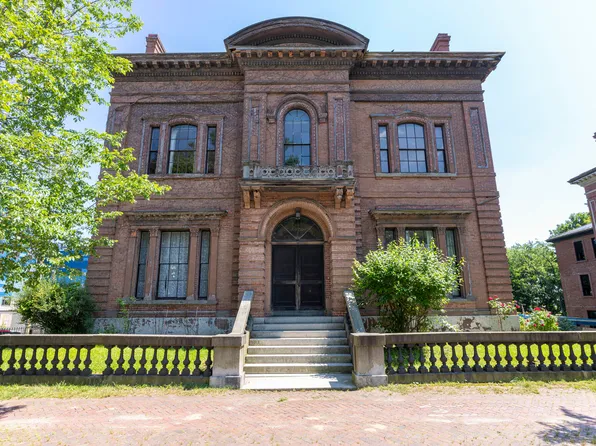 300 Danforth Street, Portland, ME 04102