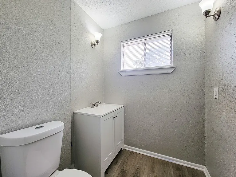 3121 Proswimmer St — Photo 11