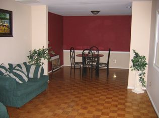 5500 Barrington Dr, Charlotte, NC 28215