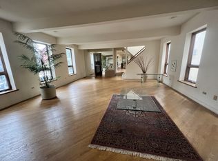 2459 N Greenview Ave #1, Chicago, IL 60614