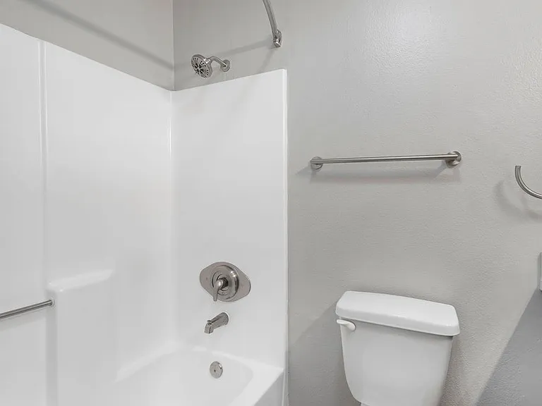 Crenshaw Townhouse — Photo 20