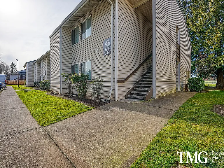 Kings Meadow Apartments — Photo 9