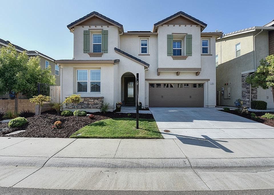 1st image of 1305 Larkspur Dr